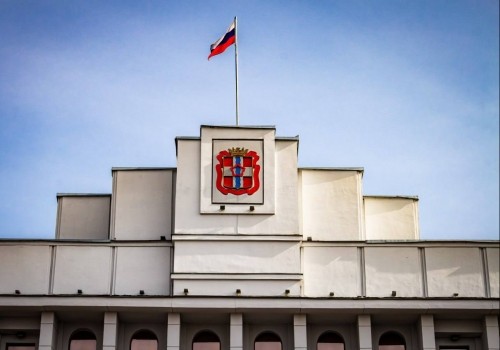 Винников продолжит работу на посту полпреда омского губернатора Винников продолжит работу на посту полпреда омского губернатора