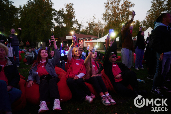 Движение вперёд: начало "ОмФеста-2025" - экспедиция в мир стартапов и неограниченных возможностей