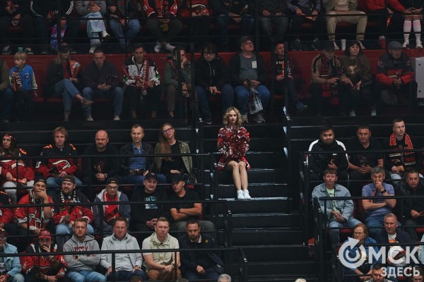 Оборона бьёт атаку. "Ястребы" начали сезон с поражения