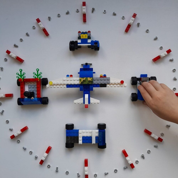 Плоские шедевры: в Омске выбрали лучшие кадры с магией инженерии и творчества