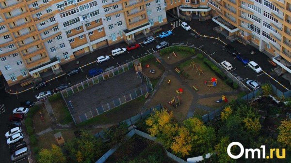 Омичи жалуются на сильную вонь в городе. Что ответили в Минприроды?