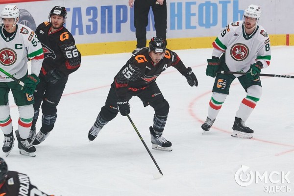 Оборона бьёт атаку. "Ястребы" начали сезон с поражения