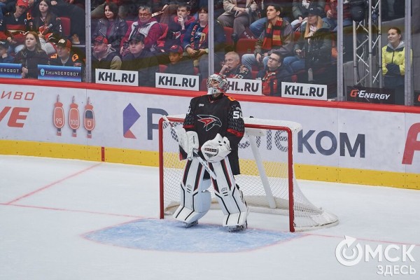 Первый в сезоне хет-трик принёс "Авангарду" победу над "Динамо"