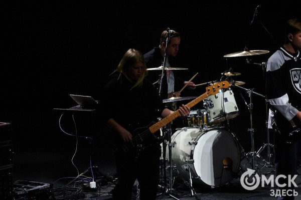 Оборона бьёт атаку. "Ястребы" начали сезон с поражения