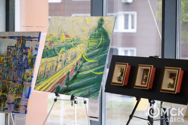 Квантовые вибрации: художники разгадывают тайны цифровой вселенной через цвет и форму