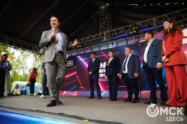 Движение вперёд: начало "ОмФеста-2025" - экспедиция в мир стартапов и неограниченных возможностей