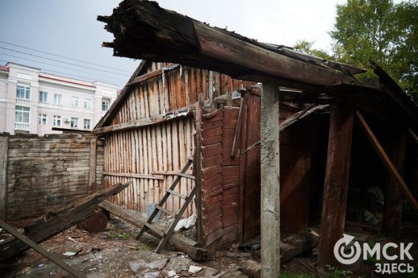 От заброшки к музею. Как омские краеведы возвращают к жизни лечебницу XIX века