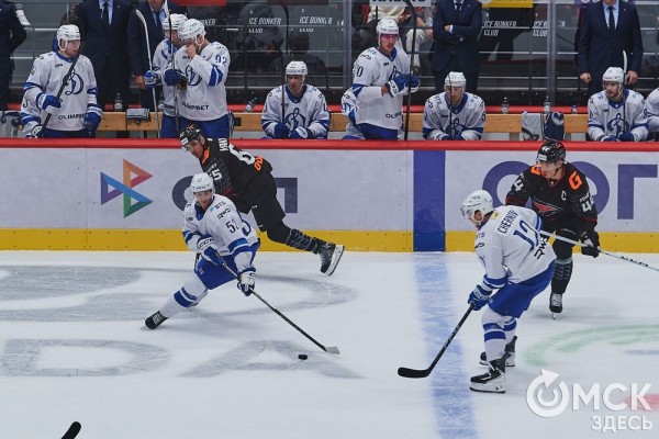 Первый в сезоне хет-трик принёс "Авангарду" победу над "Динамо"