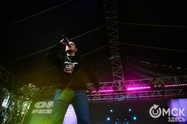 Движение вперёд: начало "ОмФеста-2025" - экспедиция в мир стартапов и неограниченных возможностей