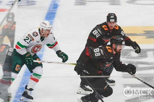 Оборона бьёт атаку. "Ястребы" начали сезон с поражения