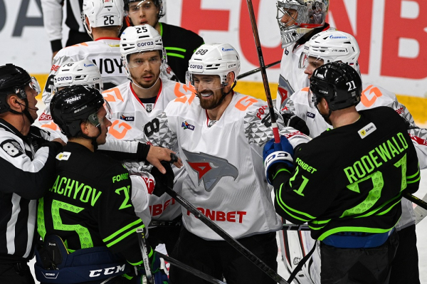 "Авангард" возглавил Восточную конференцию "Авангард" возглавил Восточную конференцию