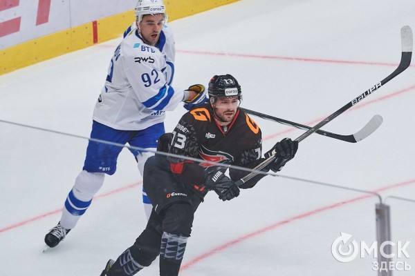 Первый в сезоне хет-трик принёс "Авангарду" победу над "Динамо"