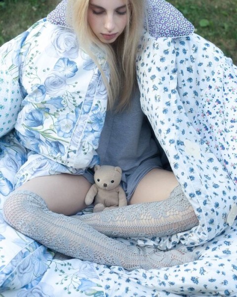 "Возвращение к себе настоящему". Омичи представили в Китае коллекцию одежды, основанную на детских увлечениях "Возвращение к себе настоящему". Омичи представили в Китае коллекцию одежды, основанную на детских увлечениях