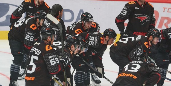 Шесть "ястребов" включены в расширенный состав сборной России на Кубок Первого канала 