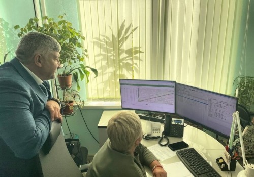 В Омске задумались о создании службы контроля оплаты проезда В Омске задумались о создании службы контроля оплаты проезда