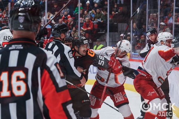 "Авангард" впервые в сезоне выиграл у "Автомобилиста"  