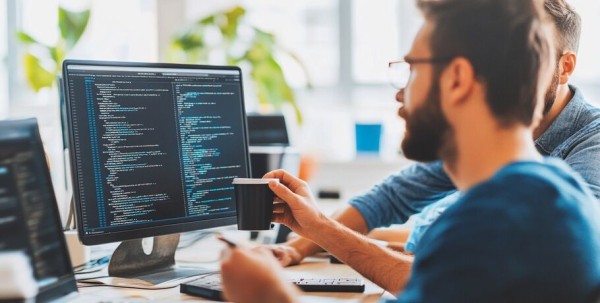 Код на миллиарды: Омичи в погоне за грантами для ИТ-проектов, готовых заменить зарубежное ПО