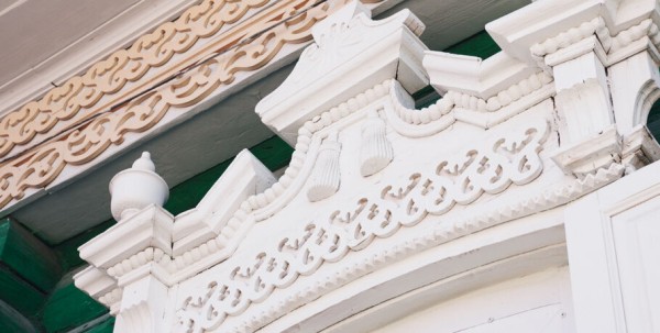 Деревянный особняк с кистями и полусолнцами получил шанс стать памятником