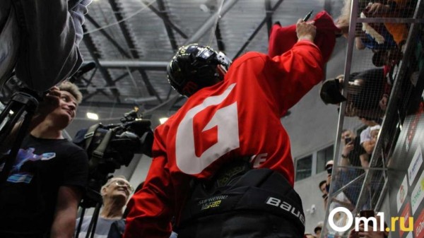 Дебют закончился наказанием: защитник «Авангарда» дисквалифицирован Дебют закончился наказанием: защитник «Авангарда» дисквалифицирован