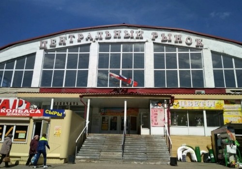 Еще на двух омских рынках планируют открыть фудкорты