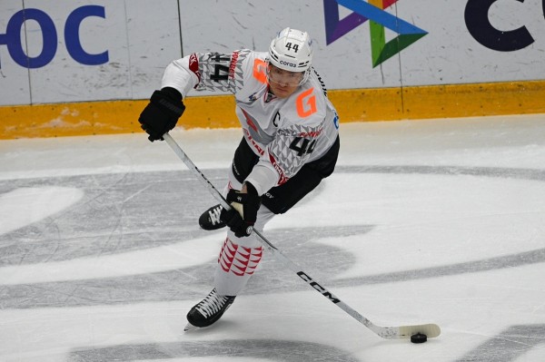 "Авангард" завершил выездную серию крупным поражением от "Барыса" "Авангард" завершил выездную серию крупным поражением от "Барыса"