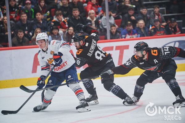 "Металлург" крупно выиграл в Омске у "Авангарда"