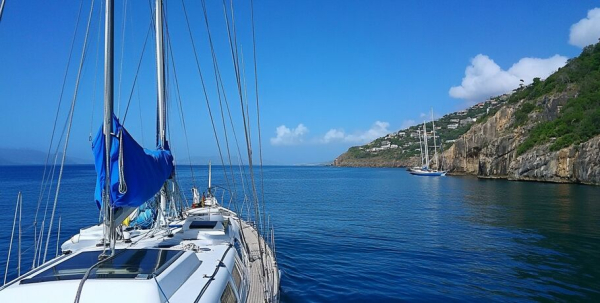 На крыльях ветра: экипаж экспедиции "Братства-2025" вскоре ступит на пески французских островов