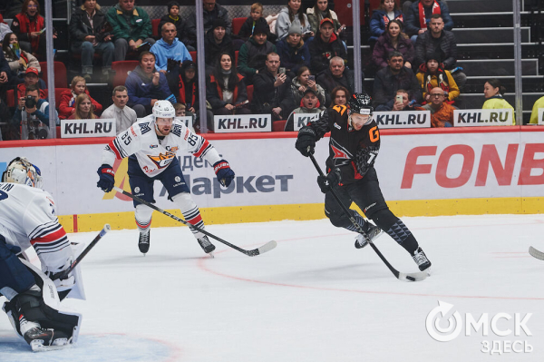 "Металлург" крупно выиграл в Омске у "Авангарда"