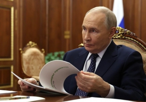 Президент РФ&nbsp;наградил семью из&nbsp;Омской области орденом &laquo;Родительская слава&raquo;