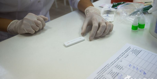 15 минут ради здоровья: омичей приглашают на экспресс-тестирование на ВИЧ