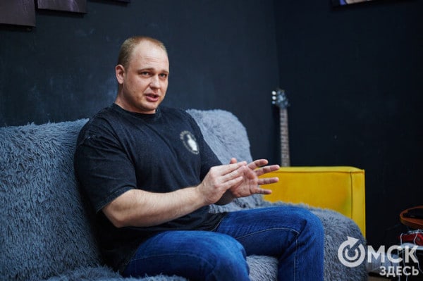 "Мы можем купить новую машину, но не тело". Почему на боли в спине теперь жалуемся мы, а не наши бабушки