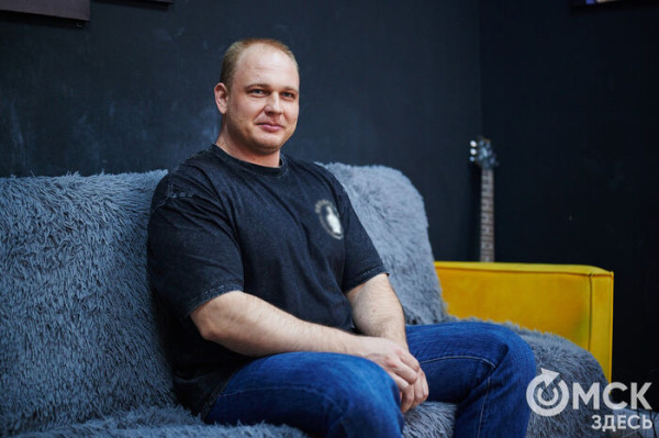 "Мы можем купить новую машину, но не тело". Почему на боли в спине теперь жалуемся мы, а не наши бабушки