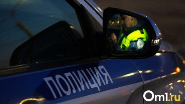 Упаковал деньги в носки: в Омске пенсионера обманули на 2,9 миллиона под предлогом замены домофона Упаковал деньги в носки: в Омске пенсионера обманули на 2,9 миллиона под предлогом замены домофона