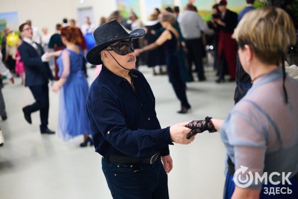 Разрешите пригласить. В Омске состоялся Городской бал