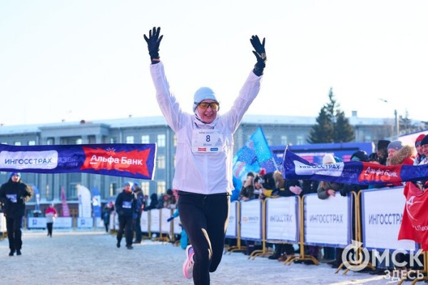 Миньоны с авоськой, самобеглые узники и Якубович. Кого собрал Рождественский полумарафон Миньоны с авоськой, самобеглые узники и Якубович. Кого собрал Рождественский полумарафон