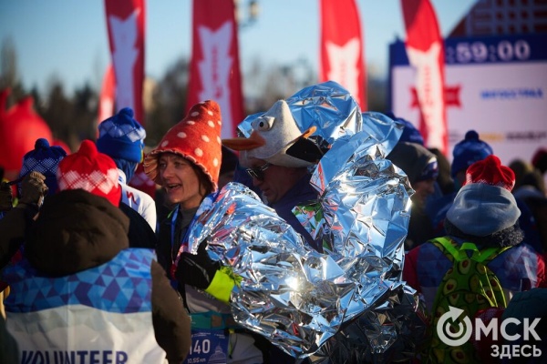 Миньоны с авоськой, самобеглые узники и Якубович. Кого собрал Рождественский полумарафон Миньоны с авоськой, самобеглые узники и Якубович. Кого собрал Рождественский полумарафон