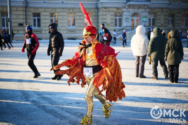 Миньоны с авоськой, самобеглые узники и Якубович. Кого собрал Рождественский полумарафон Миньоны с авоськой, самобеглые узники и Якубович. Кого собрал Рождественский полумарафон