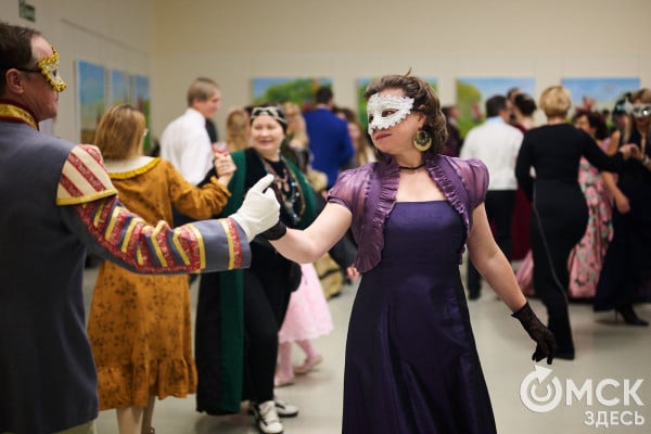 Разрешите пригласить. В Омске состоялся Городской бал