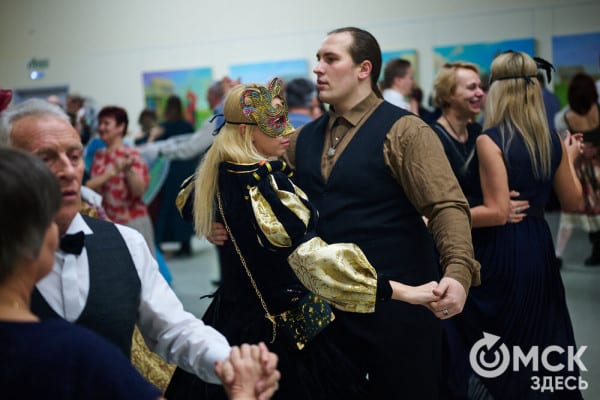 Разрешите пригласить. В Омске состоялся Городской бал