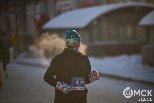 Миньоны с авоськой, самобеглые узники и Якубович. Кого собрал Рождественский полумарафон Миньоны с авоськой, самобеглые узники и Якубович. Кого собрал Рождественский полумарафон