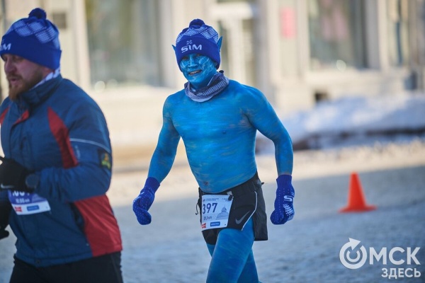 Миньоны с авоськой, самобеглые узники и Якубович. Кого собрал Рождественский полумарафон Миньоны с авоськой, самобеглые узники и Якубович. Кого собрал Рождественский полумарафон