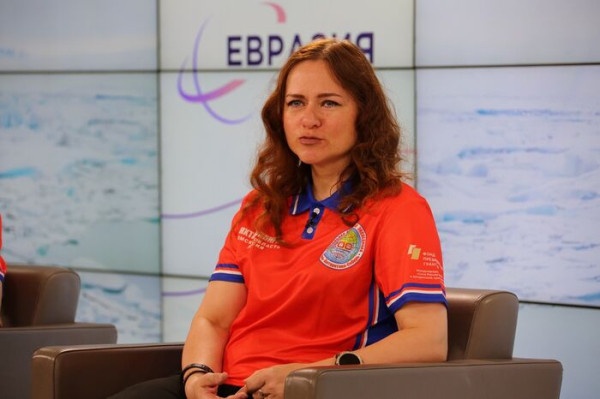 Яхта "Братство" спешит на карнавал в Рио-де-Жанейро