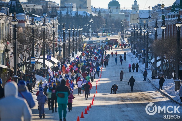 Миньоны с авоськой, самобеглые узники и Якубович. Кого собрал Рождественский полумарафон Миньоны с авоськой, самобеглые узники и Якубович. Кого собрал Рождественский полумарафон