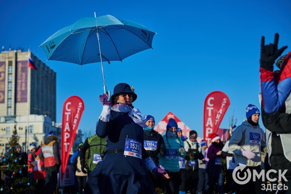 Миньоны с авоськой, самобеглые узники и Якубович. Кого собрал Рождественский полумарафон Миньоны с авоськой, самобеглые узники и Якубович. Кого собрал Рождественский полумарафон