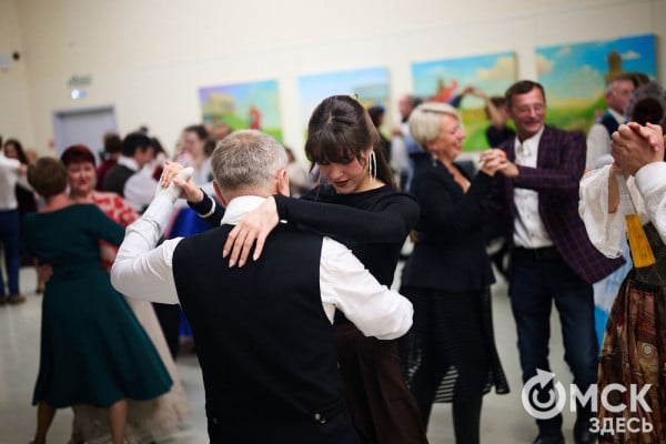 Разрешите пригласить. В Омске состоялся Городской бал