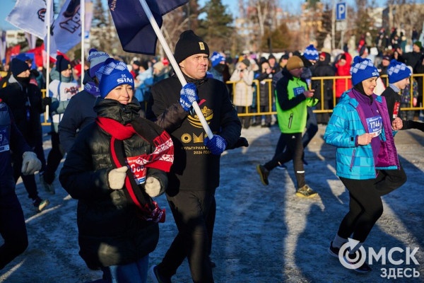 Миньоны с авоськой, самобеглые узники и Якубович. Кого собрал Рождественский полумарафон Миньоны с авоськой, самобеглые узники и Якубович. Кого собрал Рождественский полумарафон