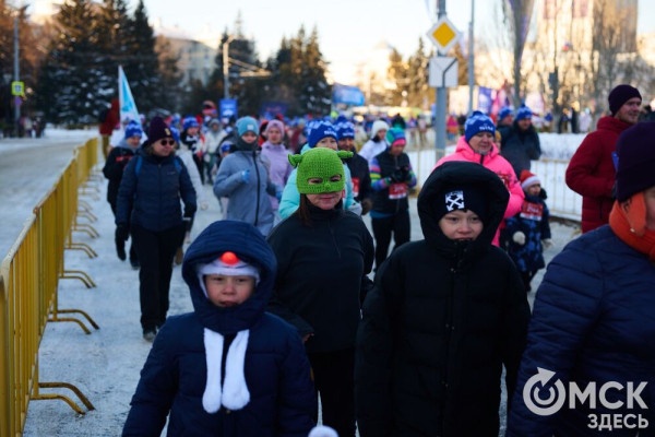 Миньоны с авоськой, самобеглые узники и Якубович. Кого собрал Рождественский полумарафон Миньоны с авоськой, самобеглые узники и Якубович. Кого собрал Рождественский полумарафон