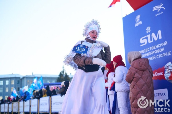 Миньоны с авоськой, самобеглые узники и Якубович. Кого собрал Рождественский полумарафон Миньоны с авоськой, самобеглые узники и Якубович. Кого собрал Рождественский полумарафон