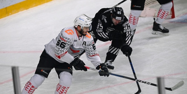 Хет-трик капитана принёс "Авангарду" крупную выездную победу над "Трактором"