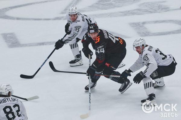 "Трактор" не сумел прервать победную серию "Авангарда"